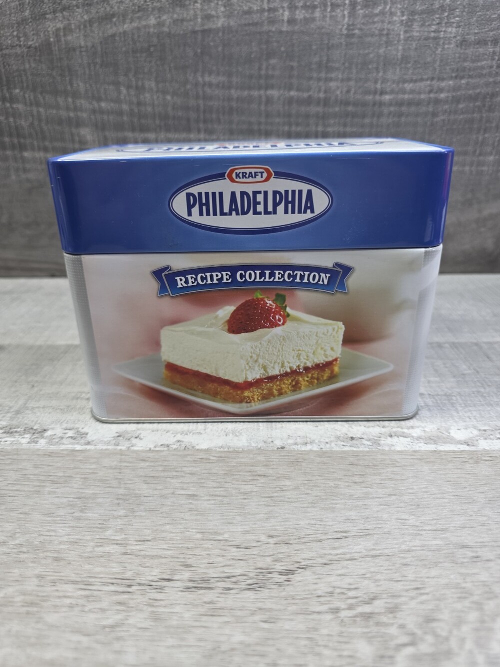 Vtg Kraft Philadelphia Recipe Collection Metal Recipe Box Tin with Recipes b45
